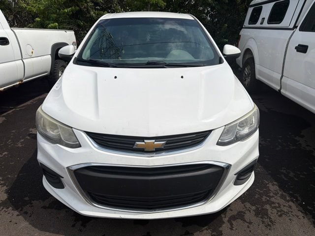 Used 2017 Chevrolet Sonic LT FWD image 2