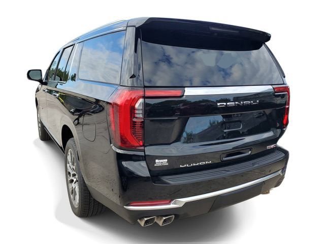 New 2026 GMC Yukon XL Denali w/ Denali Reserve Package AWD/4WD image 4