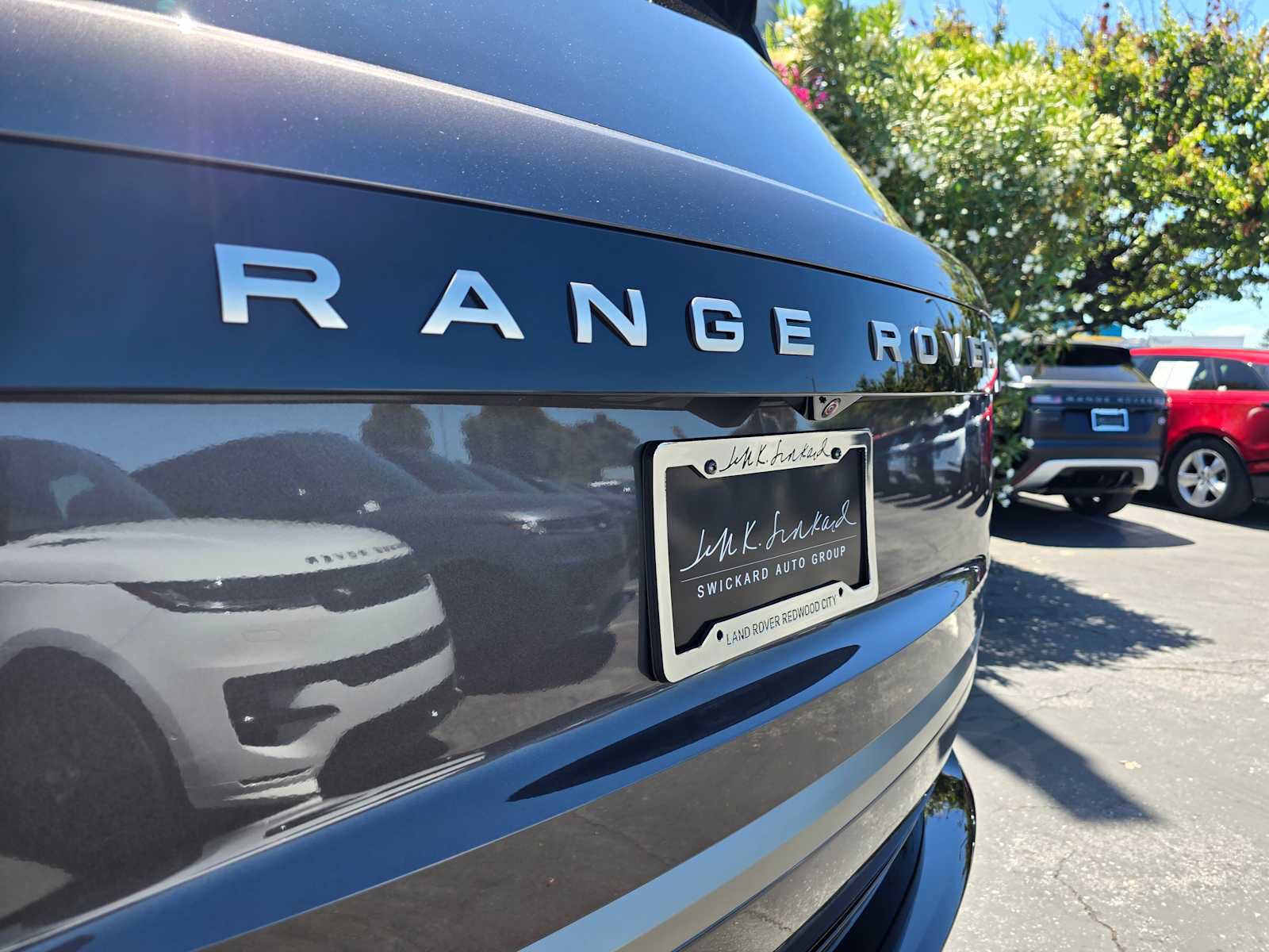 New 2025 Land Rover Range Rover SE image 16