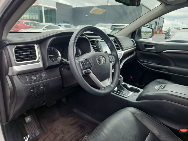 Used 2016 Toyota Highlander Limited AWD/4WD image 21