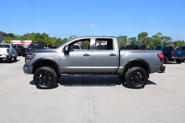 Used 2021 Nissan Titan PRO-4X w/ Pro-4x Convenience Package image 6