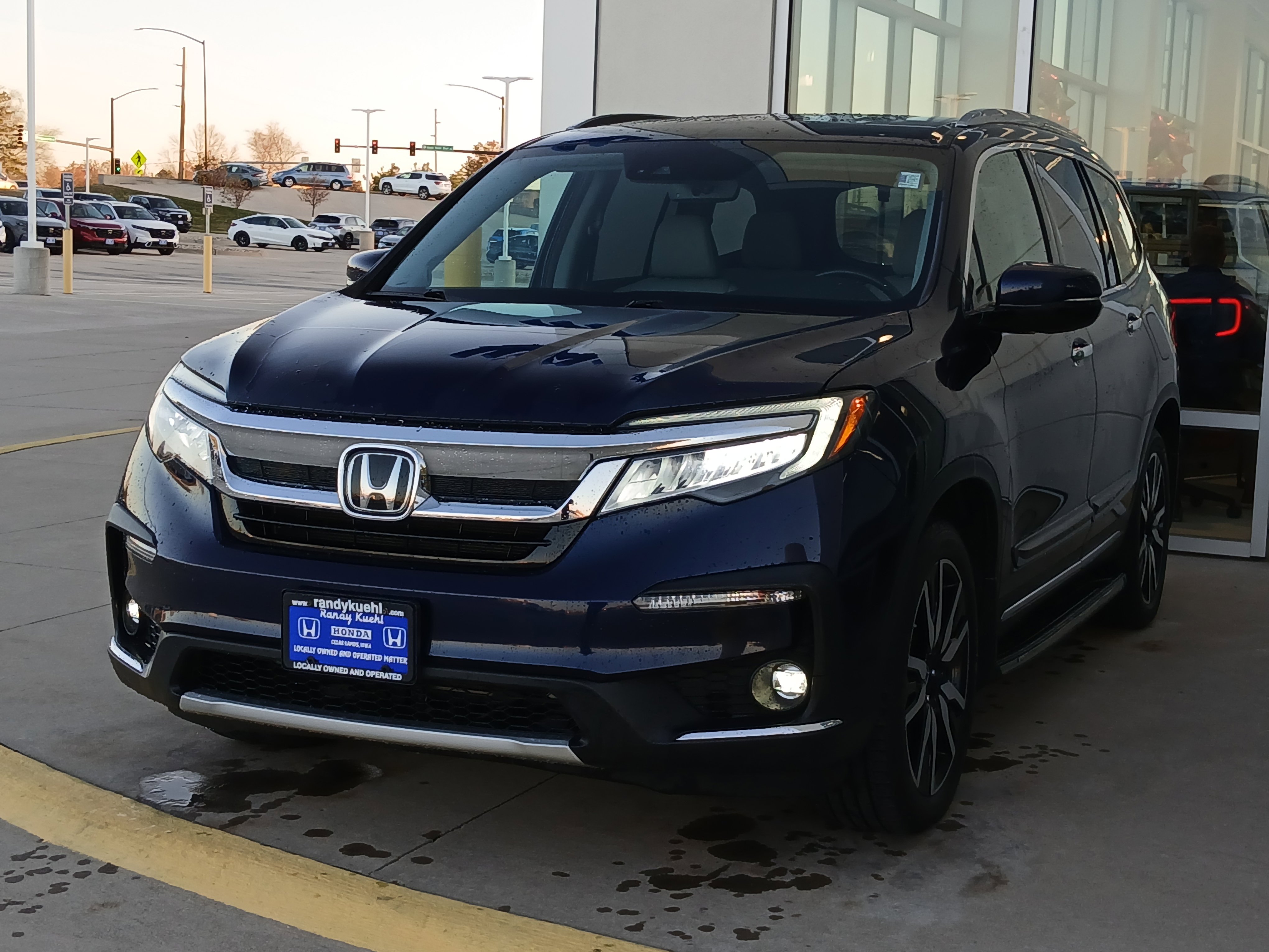 Used 2019 Honda Pilot Elite image 3