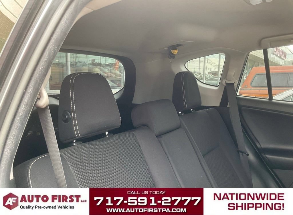 Used 2018 Toyota RAV4 XLE AWD/4WD image 10