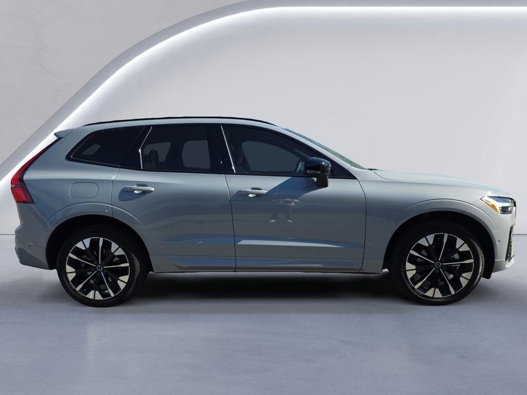 Certified 2026 Volvo XC60 B5 Plus w/ Protection Package Premier AWD/4WD image 3