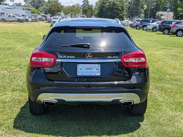 Used 2016 Mercedes-Benz GLA 250 4MATIC image 4