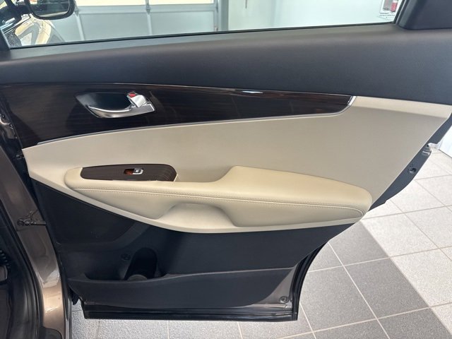 Used 2019 Kia Sorento LX w/ LX Convenience Package image 11