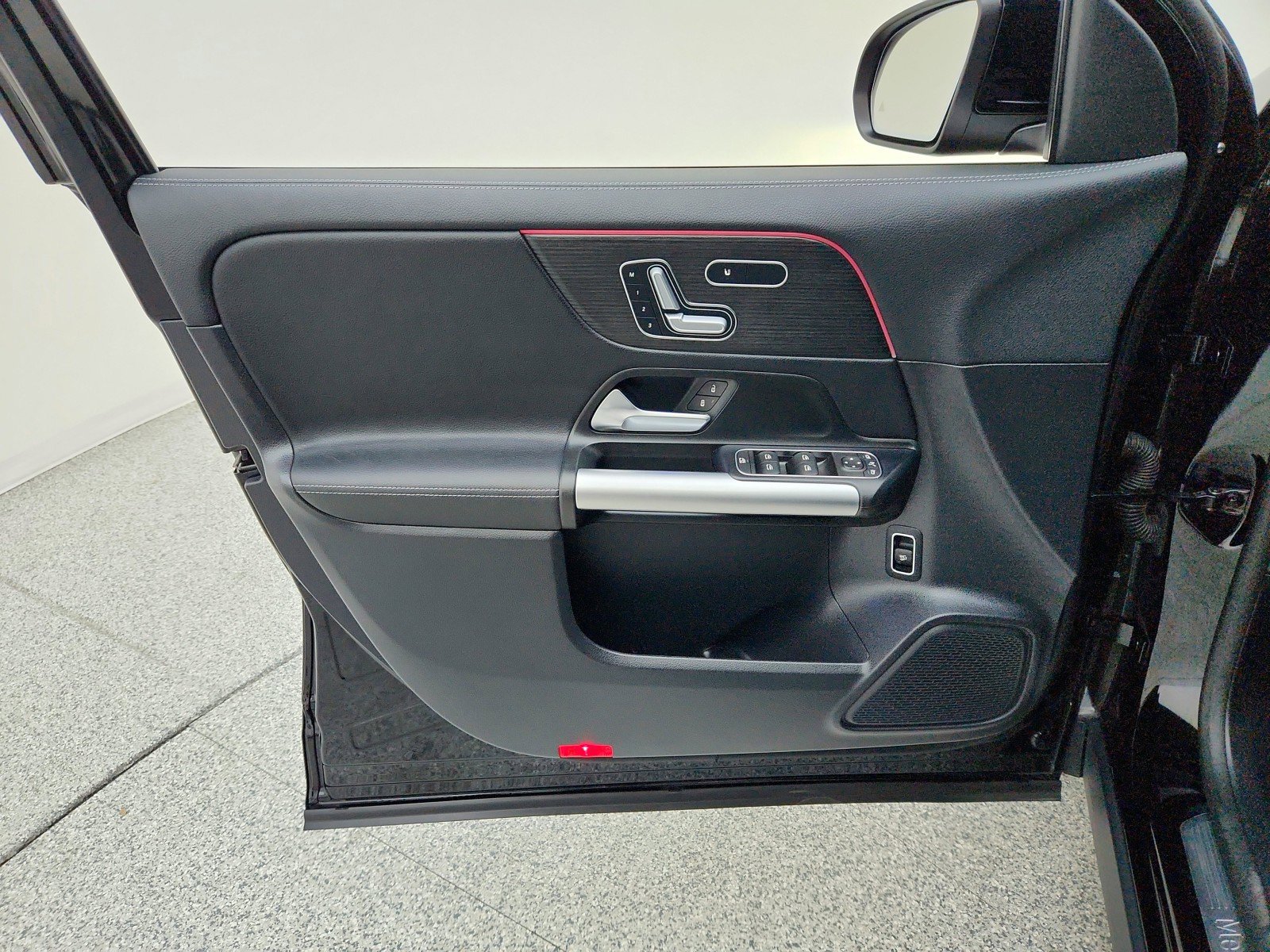 Certified 2023 Mercedes-Benz GLA 250 4MATIC image 26