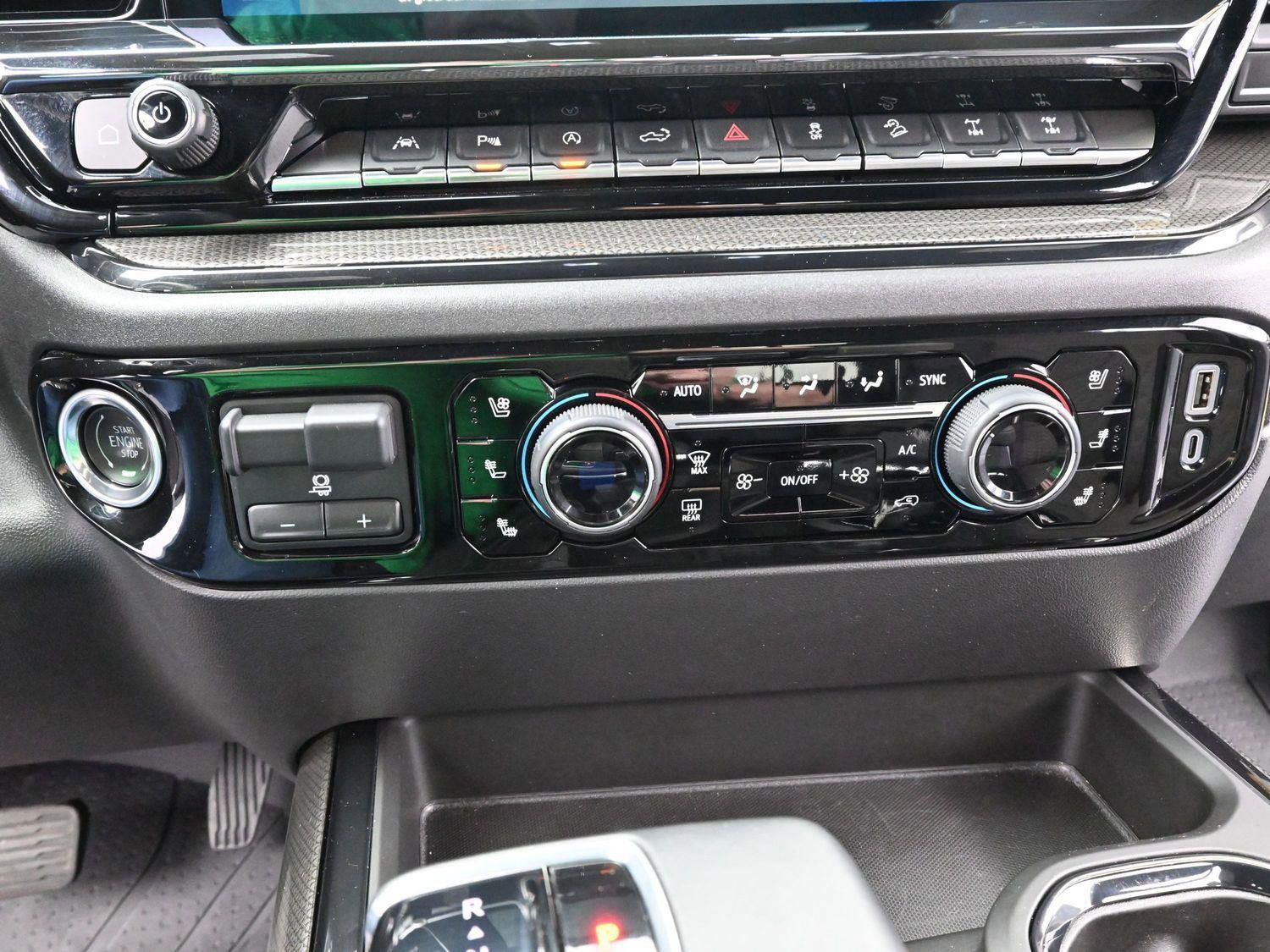 Used 2023 Chevrolet Silverado 1500 ZR2 w/ Technology Package image 25