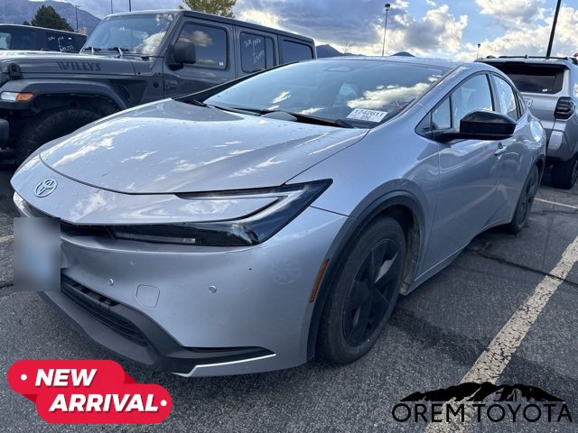 Used 2025 Toyota Prius LE FWD image 7