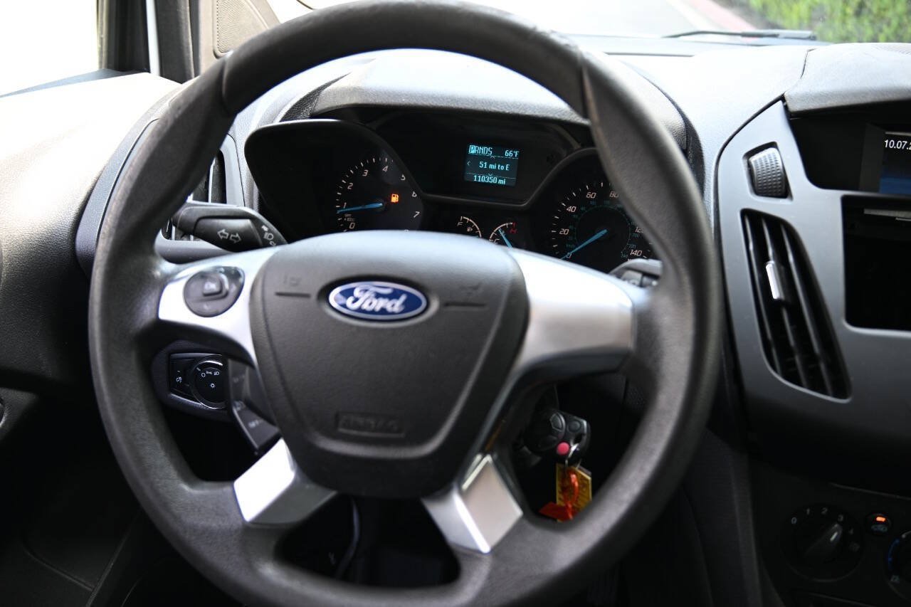Used 2015 Ford Transit Connect XL FWD image 17