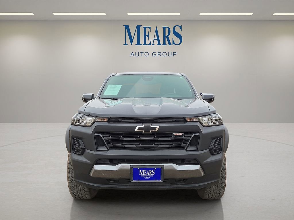 Used 2025 Chevrolet Colorado Trail Boss w/ Midnight Edition image 8