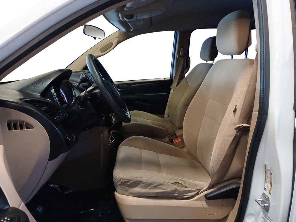 Used 2014 Dodge Grand Caravan American Value Package image 9