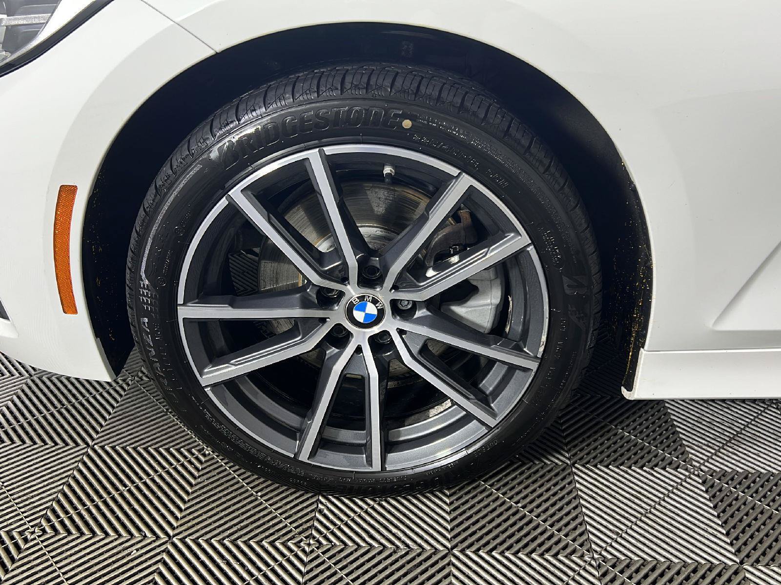 Used 2021 BMW 330i xDrive Sedan w/ Premium Package AWD/4WD image 14