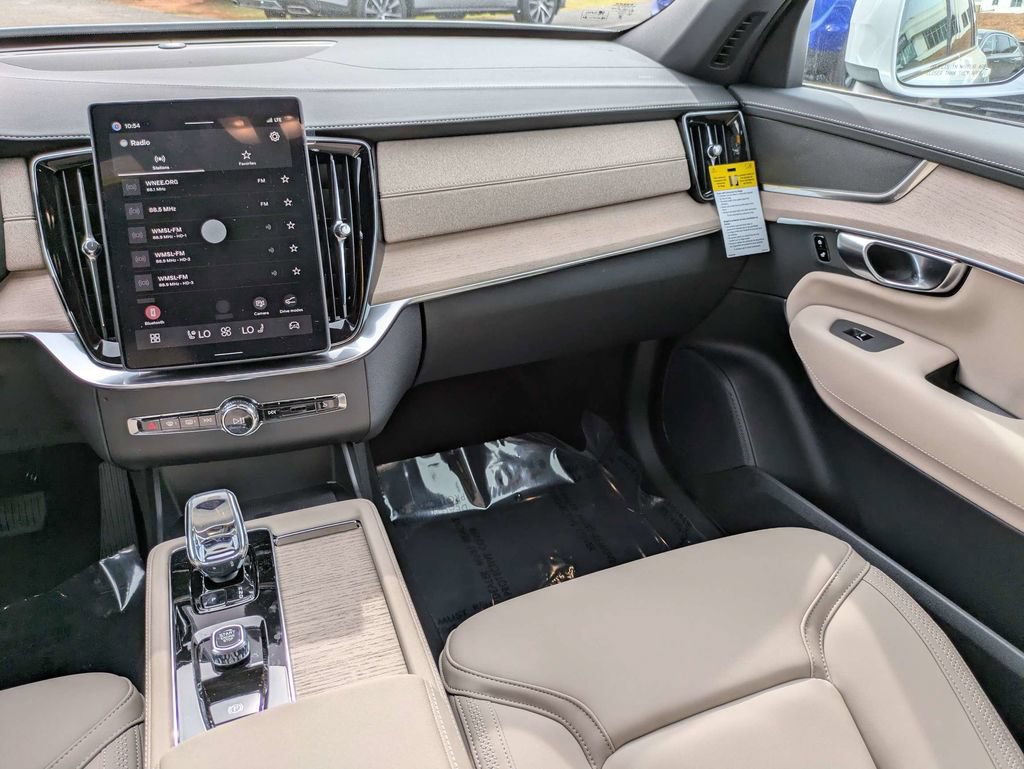 New 2026 Volvo XC90 B6 Ultra w/ Protection Package AWD/4WD image 19
