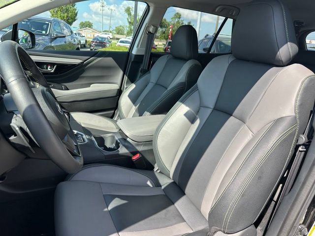 Used 2025 Subaru Outback Onyx Edition AWD/4WD image 29