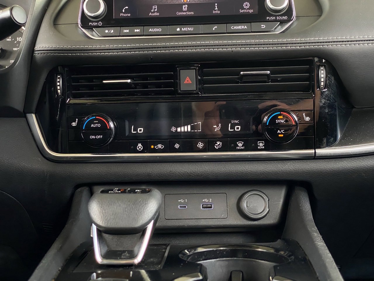 Used 2023 Nissan Rogue SV w/ SV Premium Package image 8