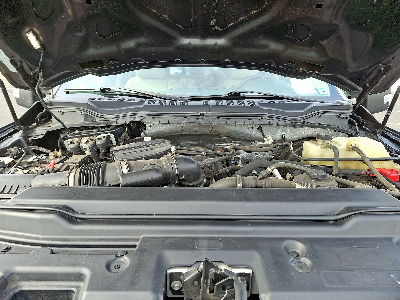 Used 2020 Ford F250 Lariat w/ Chrome Package image 30