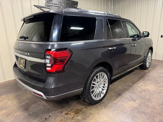 Used 2024 Ford Expedition Limited image 7