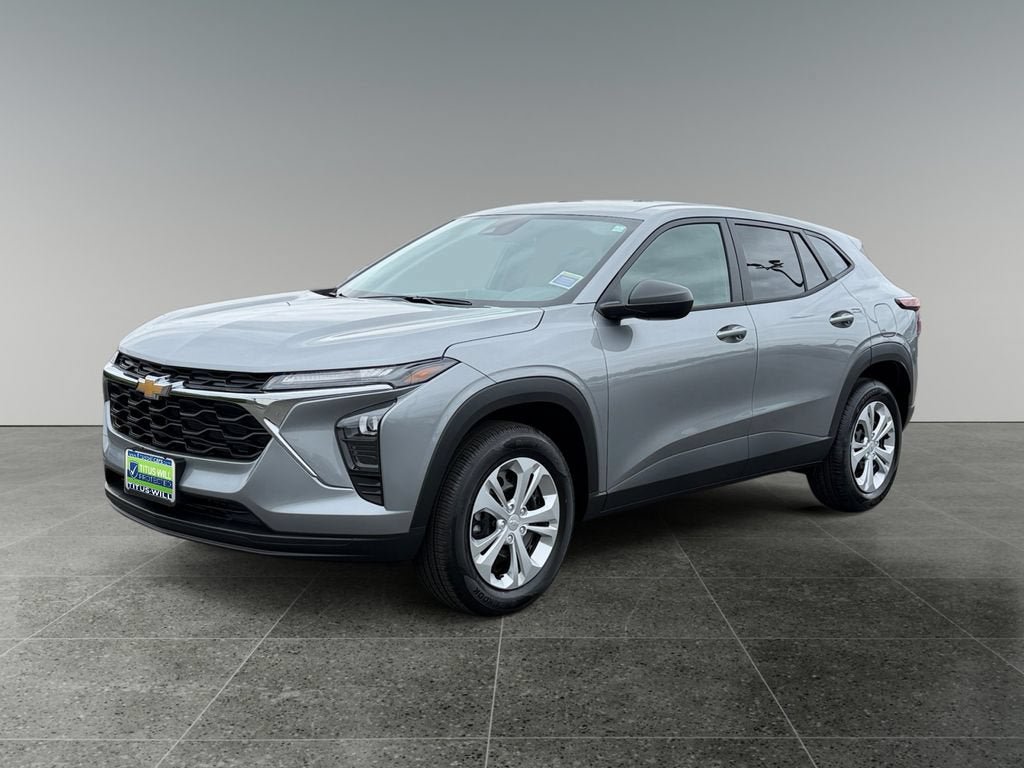 New 2026 Chevrolet Trax LS w/ Driver Confidence Package FWD image 3