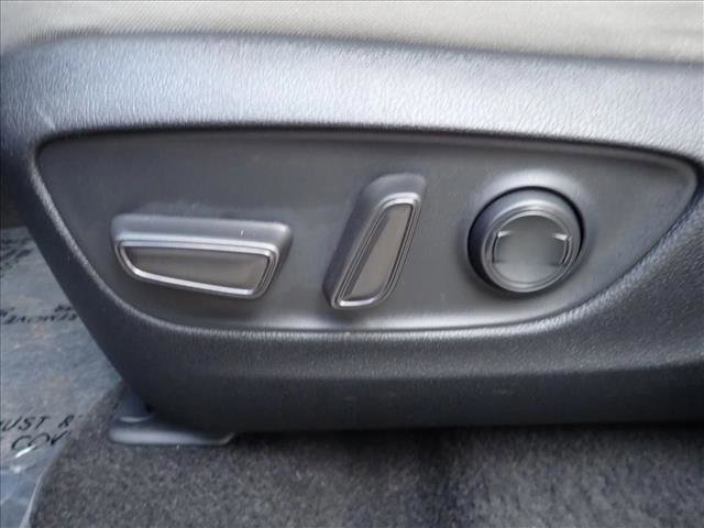Used 2023 Toyota RAV4 XLE AWD/4WD image 12