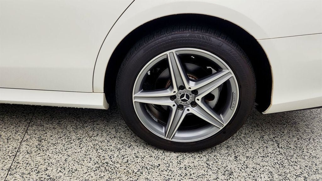 Used 2020 Mercedes-Benz E 350 4MATIC Sedan image 9