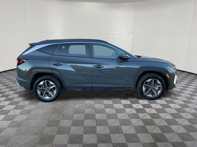Certified 2025 Hyundai Tucson SEL AWD/4WD image 12