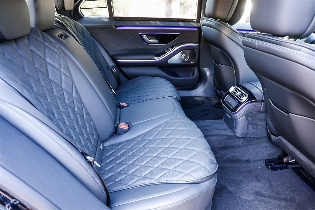 New 2025 Mercedes-Benz S 580 4MATIC Sedan image 18