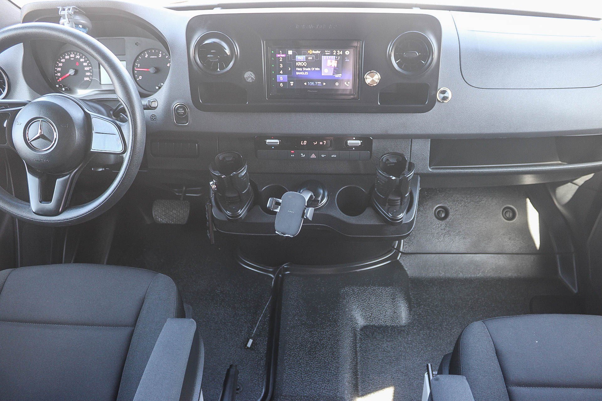 Used 2019 Mercedes-Benz Sprinter 144 Cargo image 13