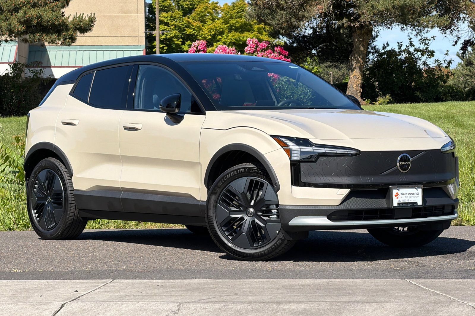 New 2026 Volvo EX30 Cross Country Ultra w/ Protection Package Premier