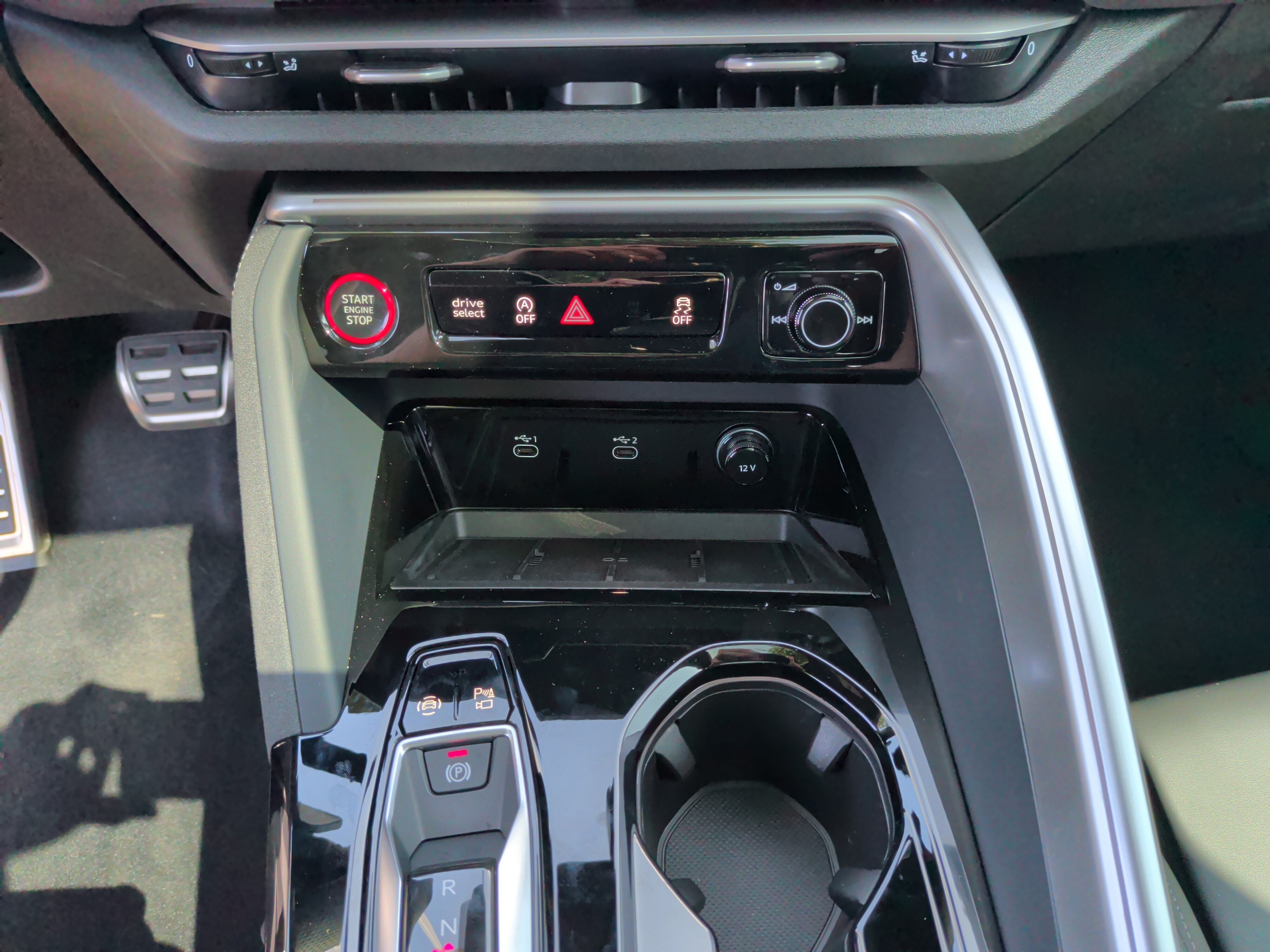 New 2026 Audi SQ5 Prestige AWD/4WD image 31