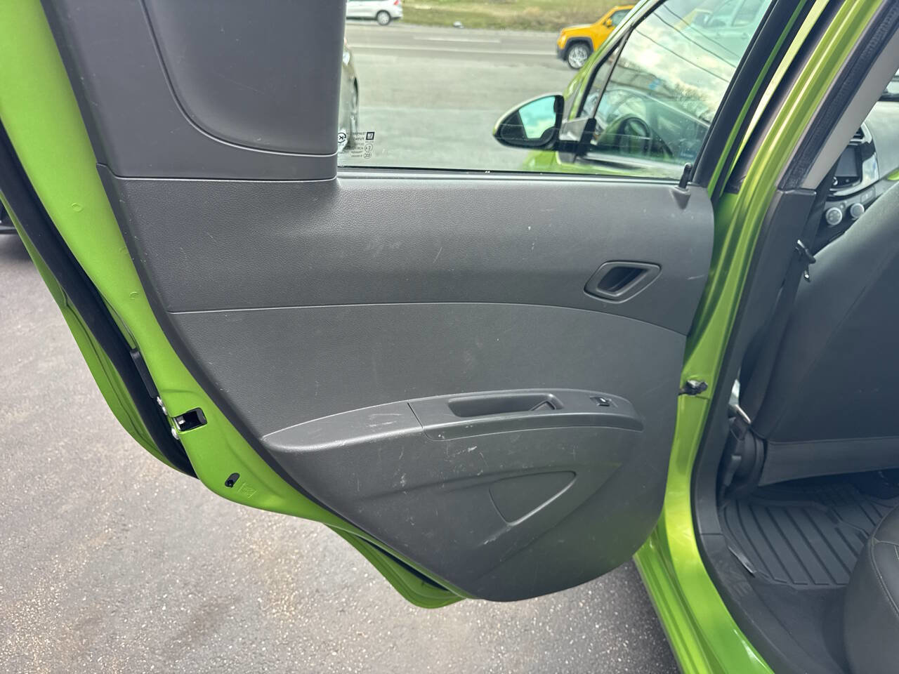 Used 2014 Chevrolet Spark LT FWD image 17
