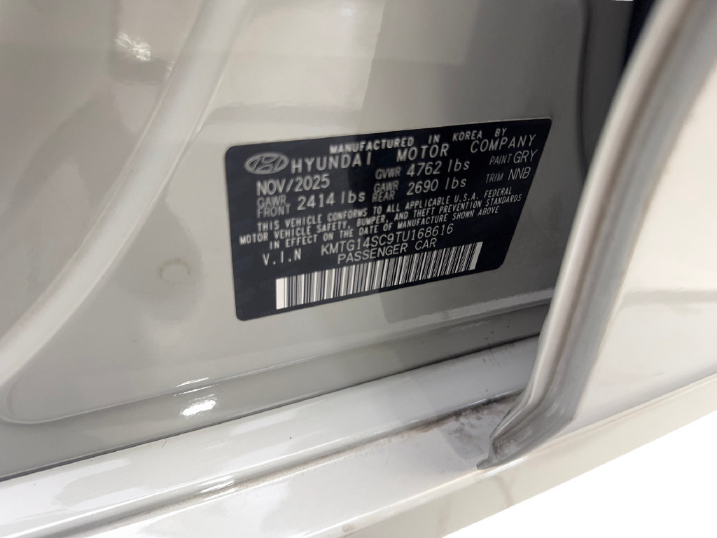 Used 2026 Genesis G70 2.5T RWD image 90
