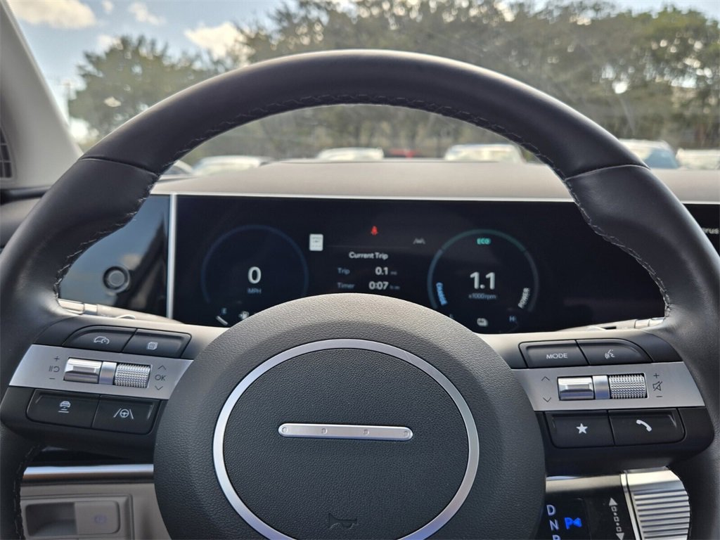 Certified 2025 Hyundai Tucson Limited image 24