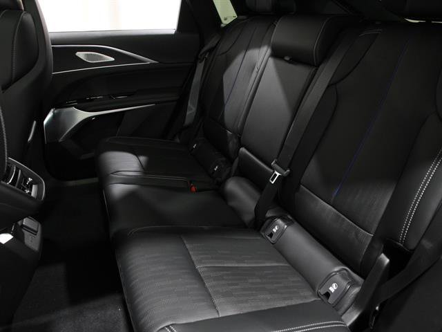 New 2026 Cadillac Lyriq V image 19