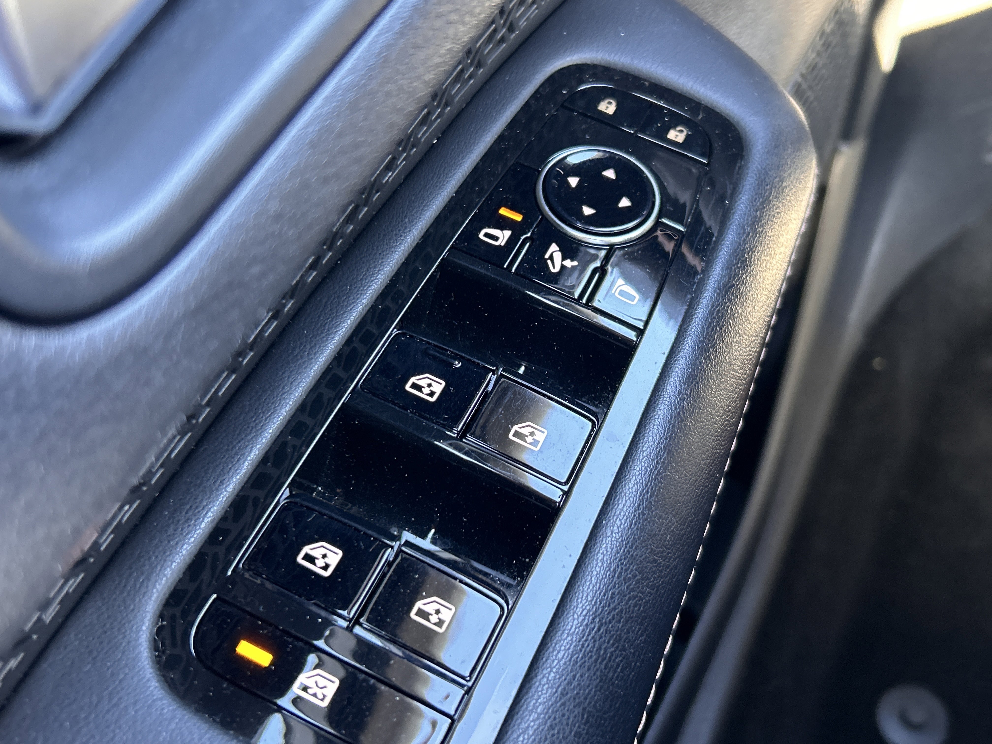 Used 2023 Nissan Ariya FWD image 18