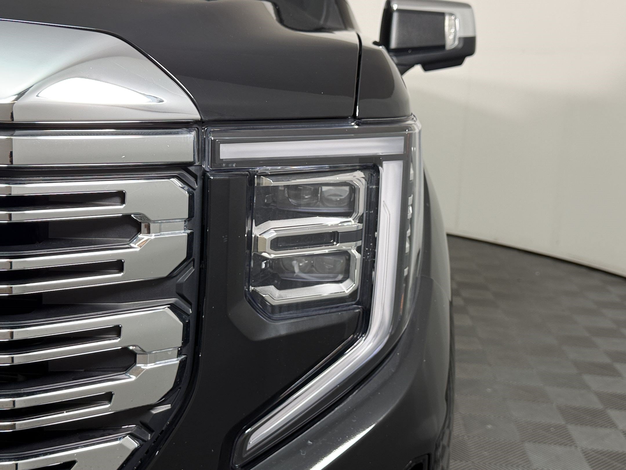Used 2026 GMC Sierra 1500 Denali w/ Denali Reserve Package AWD/4WD image 9