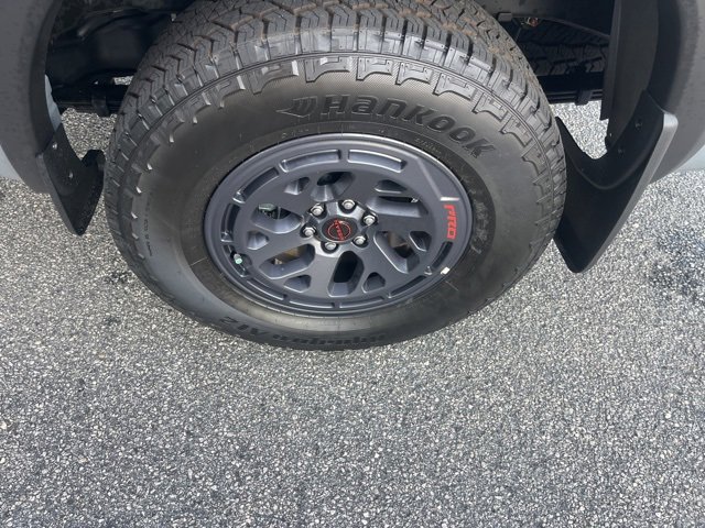 New 2025 Nissan Frontier PRO-4X w/ Interior Protection Package image 31