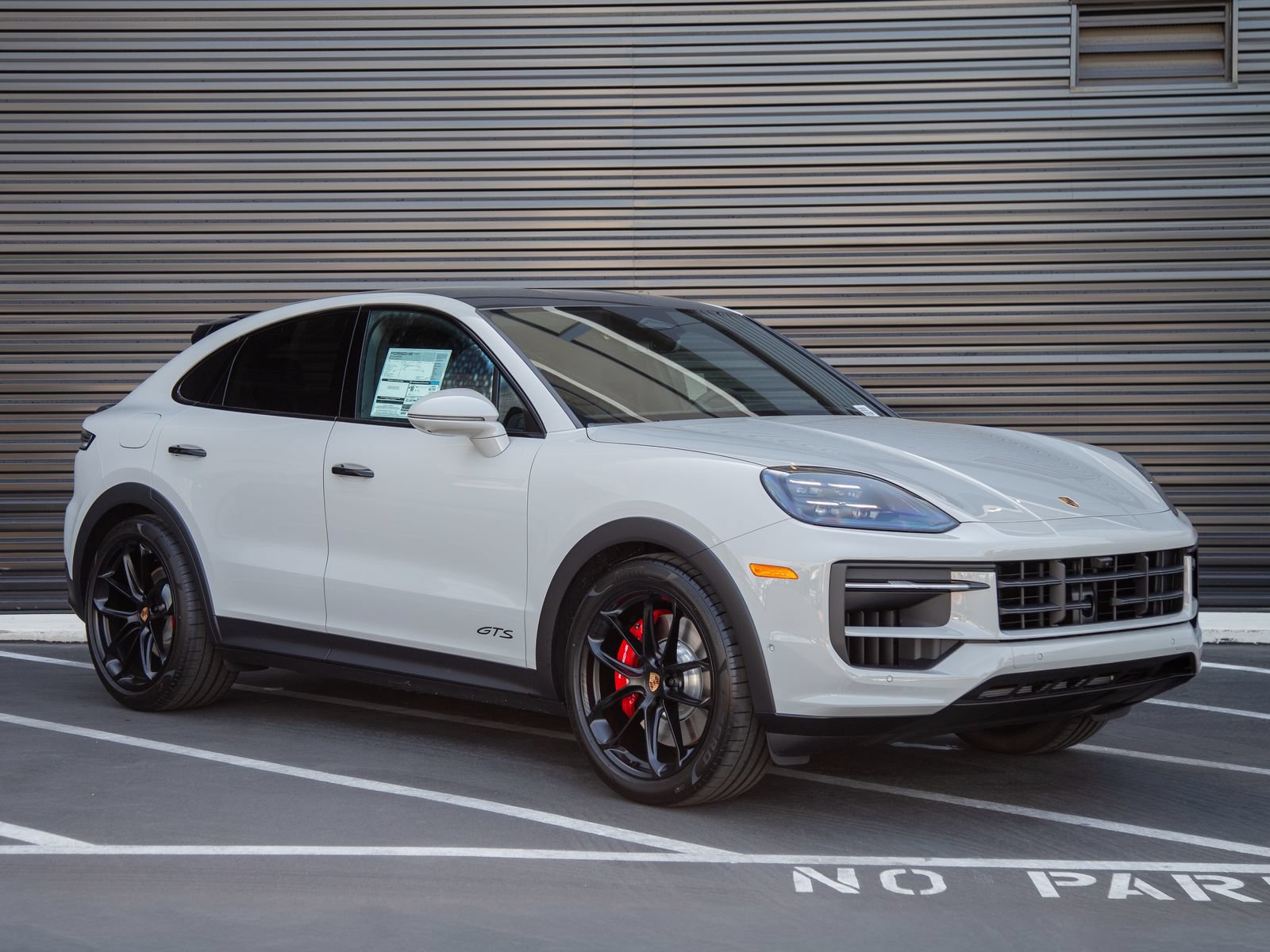 New 2026 Porsche Cayenne GTS AWD/4WD image 9