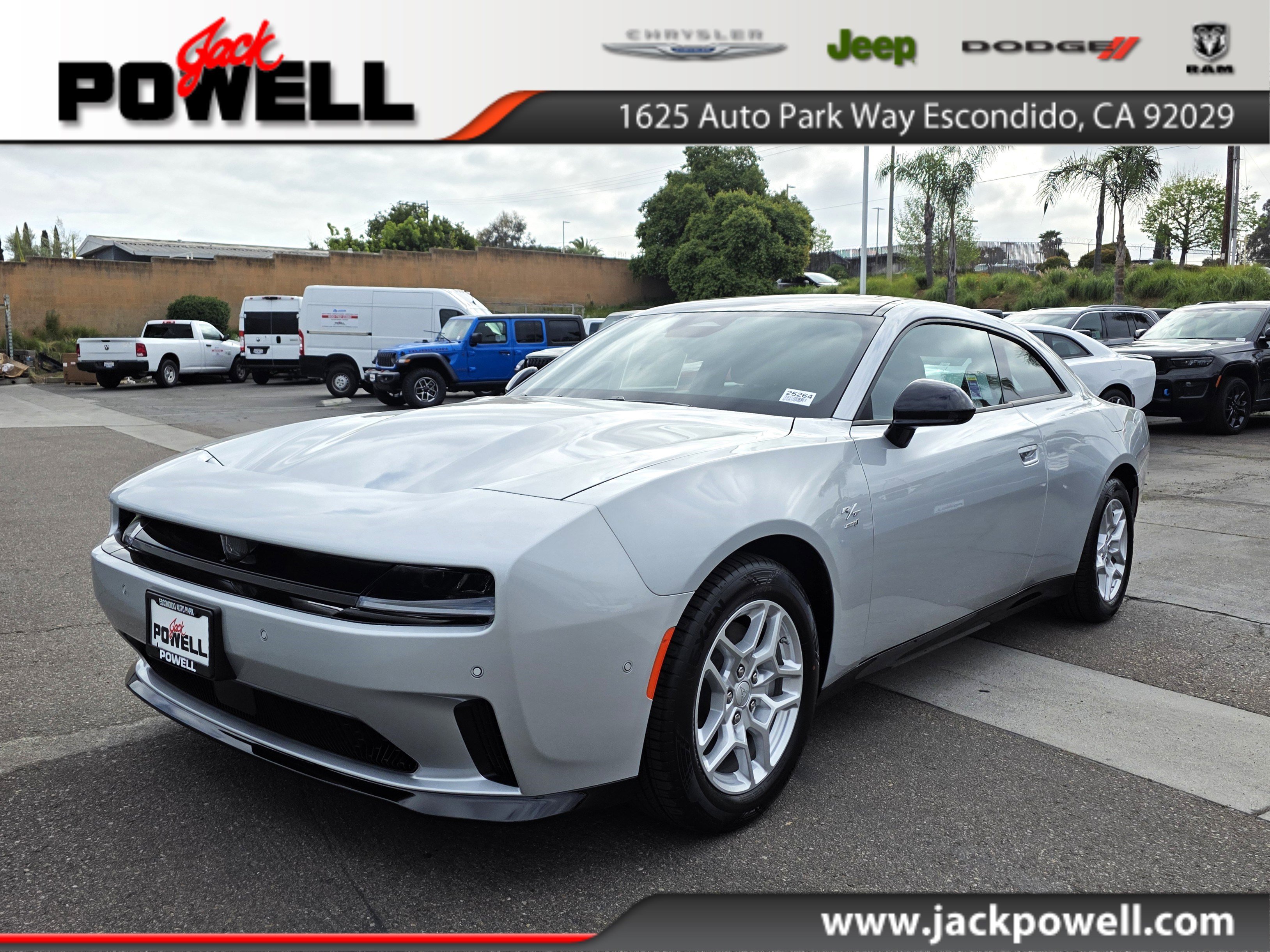 New 2025 Dodge Charger R/T w/ Sun & Sound Package