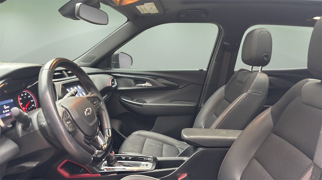 Used 2021 Chevrolet TrailBlazer RS w/ Sun and Liftgate Package image 15