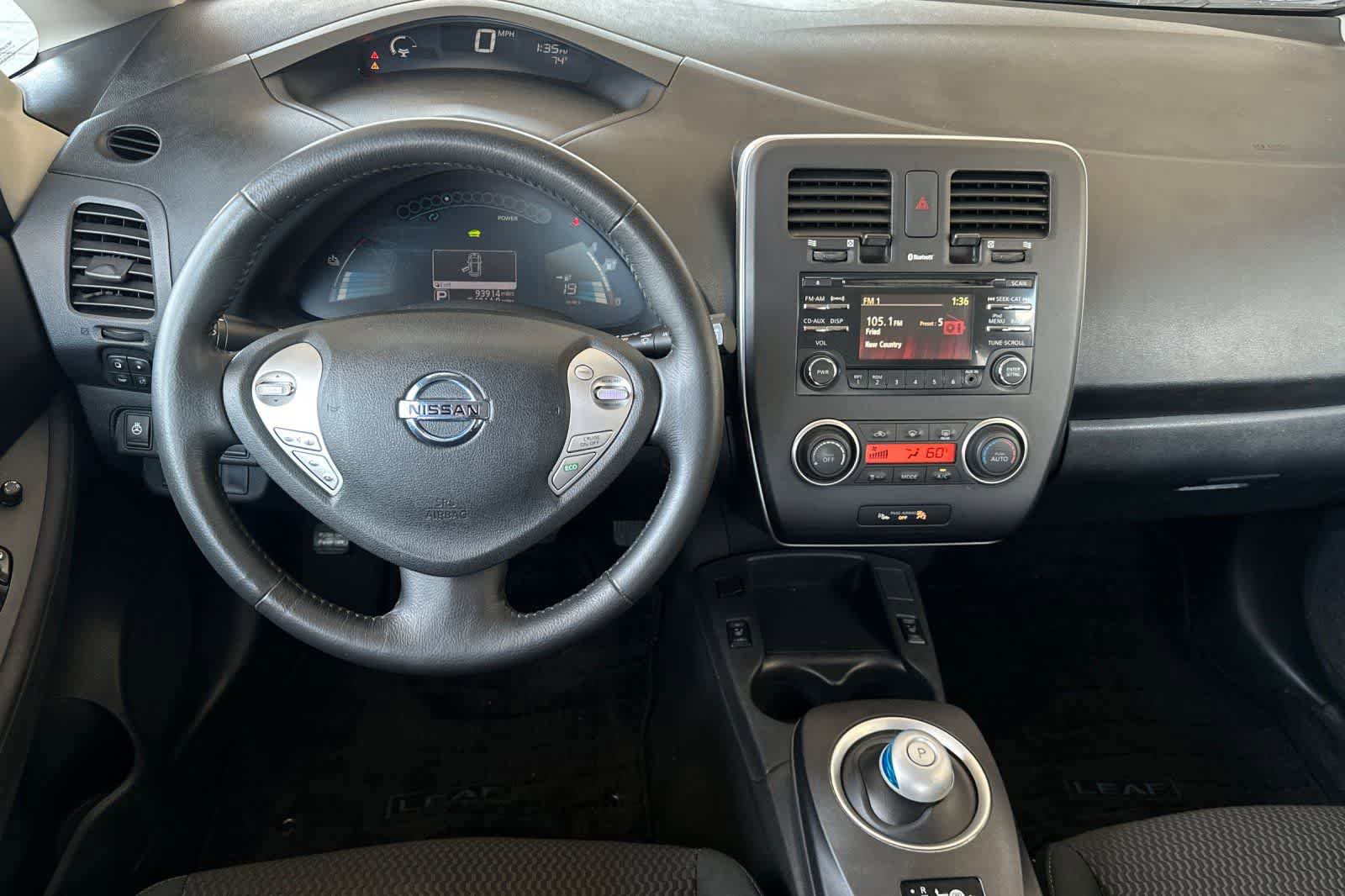 Used 2015 Nissan Leaf S w/ Charge Package FWD image 14