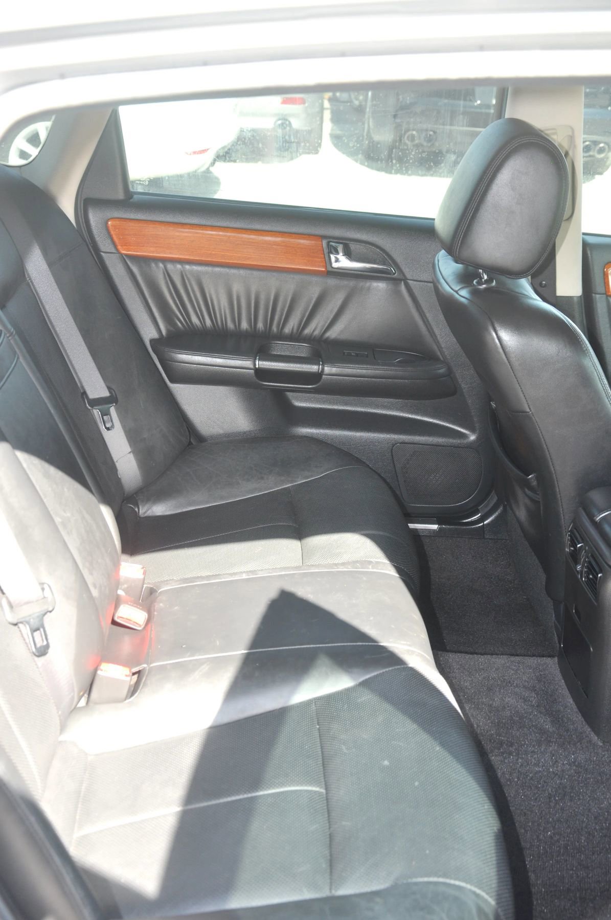 Used 2007 INFINITI M35 w/ Technology Pkg RWD image 13