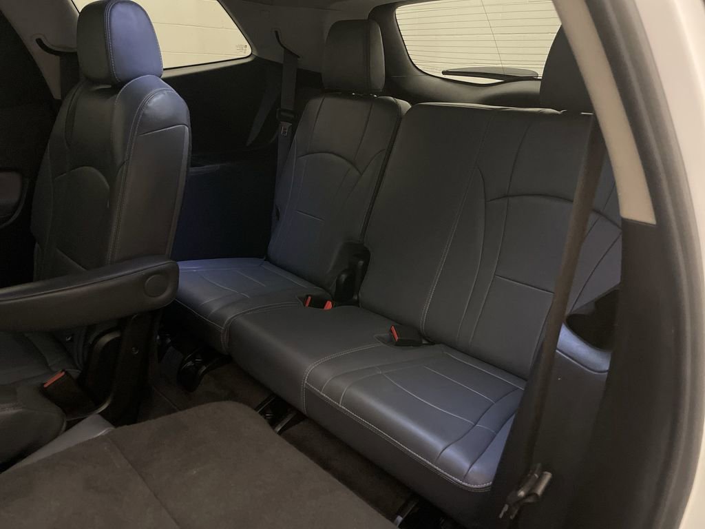 Used 2020 Buick Enclave Essence FWD image 30