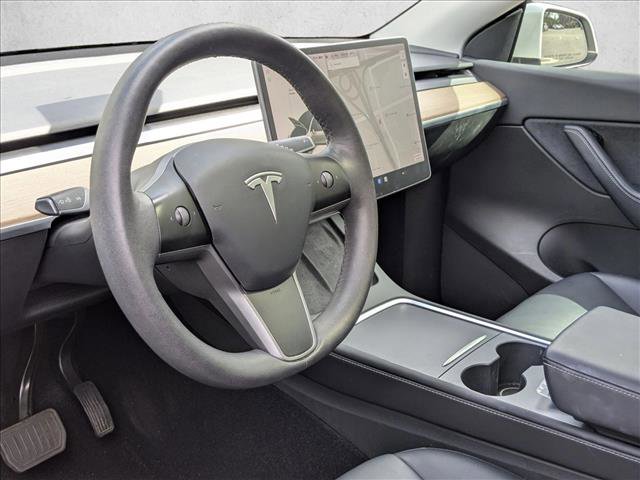 Used 2021 Tesla Model Y Long Range image 10