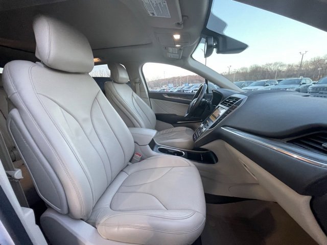 Used 2019 Lincoln MKC Reserve image 29