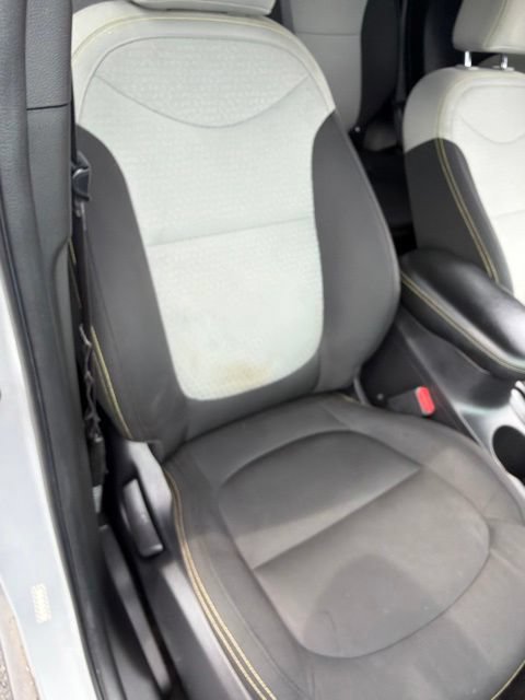 Used 2016 Kia Soul + FWD image 20