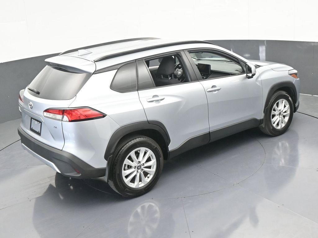 Used 2023 Toyota Corolla Cross LE image 46