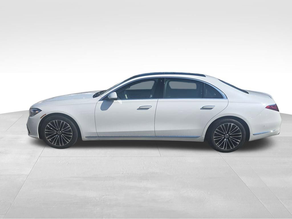 Used 2025 Mercedes-Benz S 500 4MATIC image 2