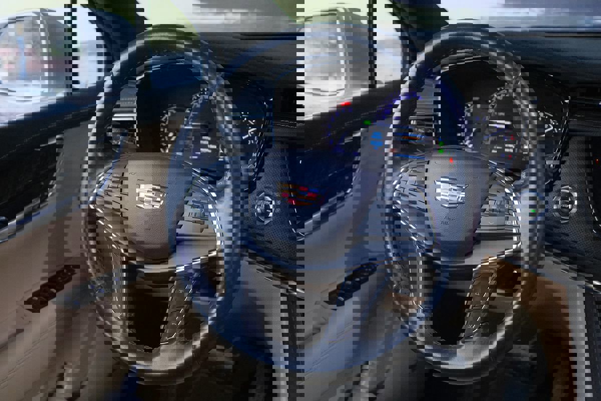 Used 2019 Cadillac XT5 FWD image 47