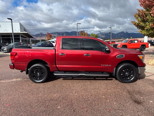 Used 2017 Nissan Titan SL AWD/4WD image 8